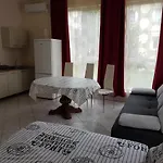 Crystal Es Susanne Panzio Bed and Breakfast 4*