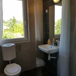 Crystal Es Susanne Panzio Bed and Breakfast