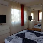 Crystal Es Susanne Panzio Bed and Breakfast
