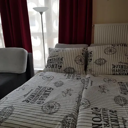 Oda ve Kahvaltı Crystal Es Susanne Panzio