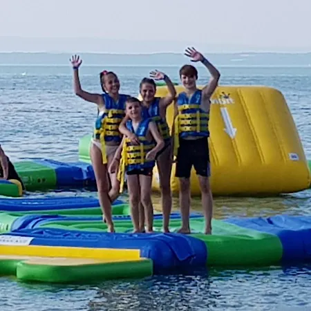 Crystal Es Susanne Panzio