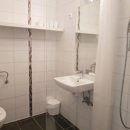 Crystal Es Susanne Panzio Nocleg ze śniadaniem 4*