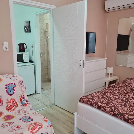 Crystal Es Susanne Panzio Oda ve Kahvaltı