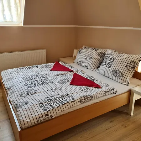 Oda ve Kahvaltı Crystal Es Susanne Panzio 4*