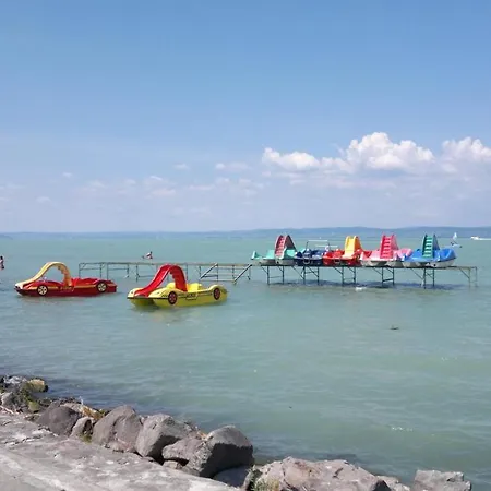 Oda ve Kahvaltı Crystal Es Susanne Panzio