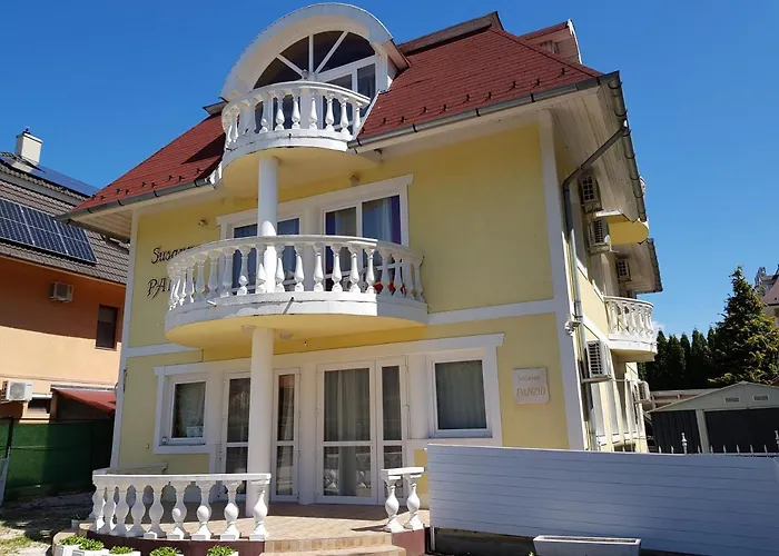 Crystal Es Susanne Panzio 4* Siófok