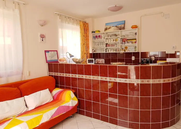 Crystal Es Susanne Panzio シオーフォク