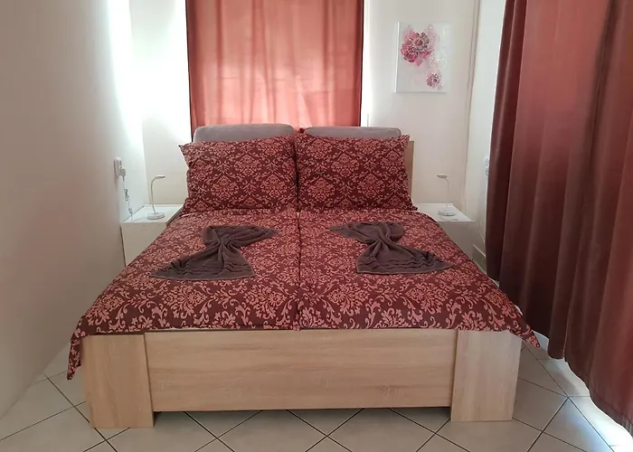 Crystal Es Susanne Panzio シオーフォク