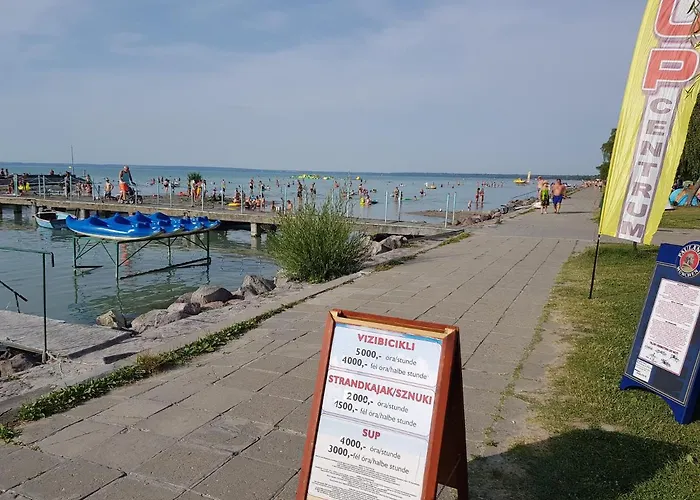 Crystal Es Susanne Panzio Bed & Breakfast Siófok