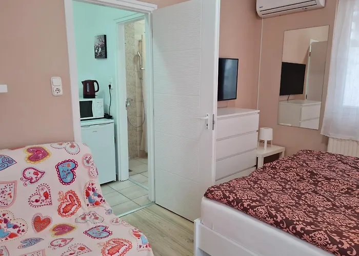 Crystal Es Susanne Panzio Bed & Breakfast