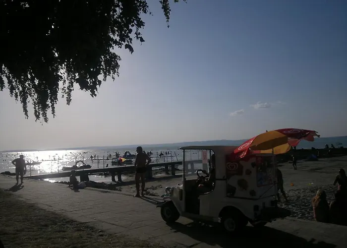 Crystal Es Susanne Panzio Bed & Breakfast Siófok