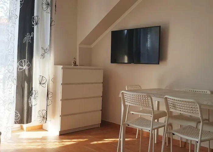 Crystal Es Susanne Panzio